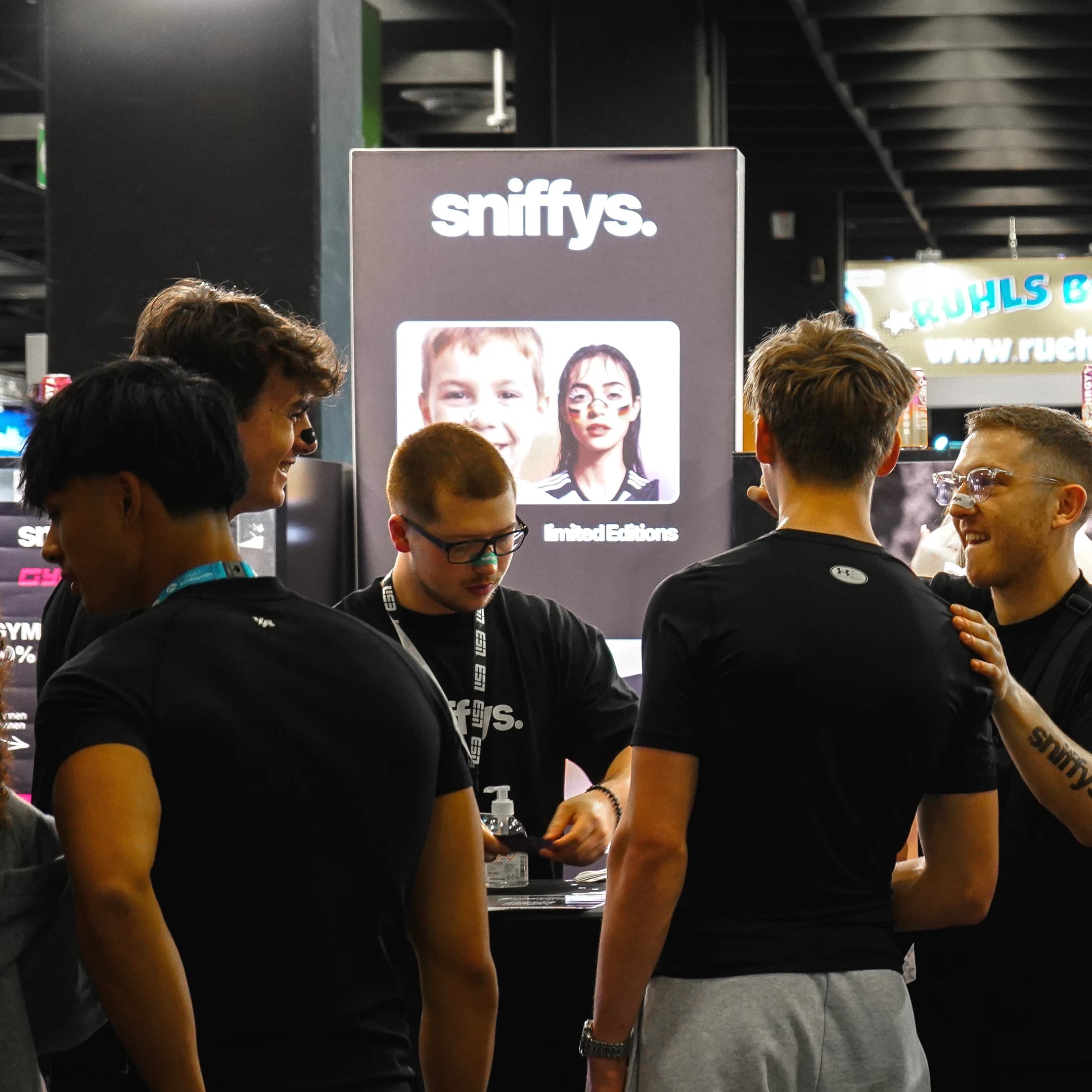 Der sniffys. Messestand auf der FIBO